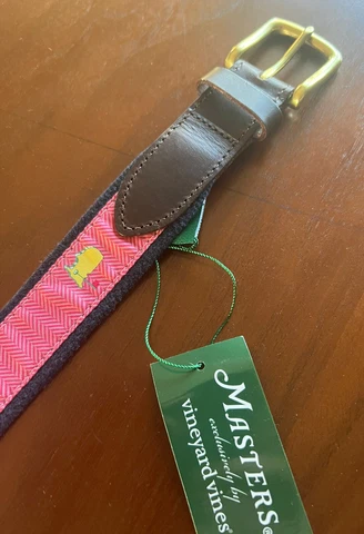 2023 Masters Logo belt VINEYARD VINES BELT!  Size 42- Flag Pin RARE! Cover
