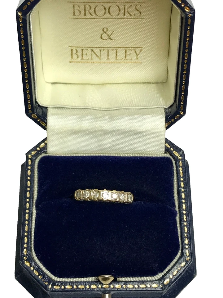 Art Deco Style 0.25ct Diamond Half Eternity 9ct Gold Vintage Ring - Size k 1/2 - Image 1 of 4