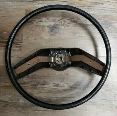 Volante FoMoCo 1980-1986 Ford F-150 F-250 F-350 Bronco OEM  Foto 1 de 4