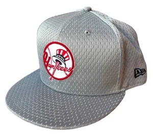 New York Yankees New Era 59Fifty Cap Hat MLB Gray Mesh Classic Logo Size 8 Rare - Picture 1 of 9
