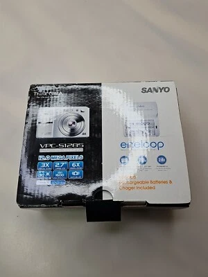 Sanyo Digital Camera 12.0 MP Model VPC-S1285W VPC-S1285 White - NEW RARE - Image 1 of 4