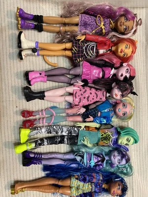 Monster High Doll Lot of 8 - Image 1 of 4