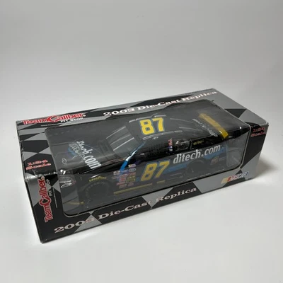 Team Caliber Pit Stop 2003 NASCAR #87 Kyle Busch-Ditech com Chevy 1:24 Die Cast Foto 1 de 4