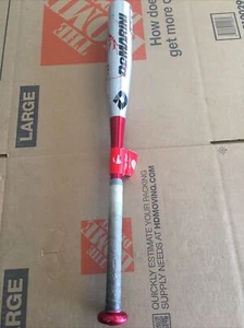 Demarini Distance 15oz 26" Tee Ball -11 Aluminum Bat Still Has Plastic- Preowned - Picture 1 of 16