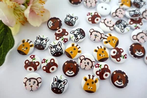 10x Knopf 20mm rund vintage Tiere Zoo Knöpfe Kinder Jungen Affe Löwe Zebra Braun - Picture 1 of 4