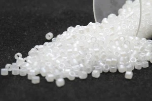 Miyuki 11/0 Delicas Ceylon White  Seed Bead DB-231 - Picture 1 of 2