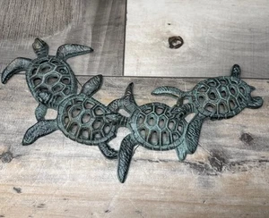 TARTARUGA MARINA NAUTICA IN GHISA VERDE PATINA DECORAZIONE PARETE. Targa SPIAGGIA SOSPESA - Foto 1 di 4
