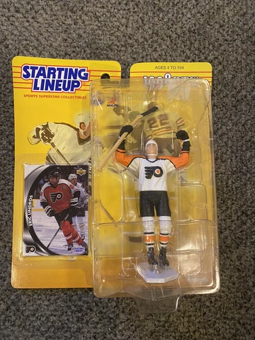 NHL Philladelphia Flyers Eric Lindros Starting Lineup Action Figure Kenner 1998 Cover
