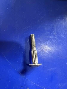 1/4-20 x 1 1/2" Rippenhals Schlittenschrauben verzinkt - Bild 1 von 2