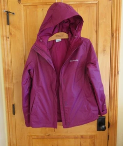 COLUMBIA OMNI-TECH HOODED INSULATED JACKET NWOT SIZE S MERLOT COLOR SPORTSWEAR - Picture 1 of 7