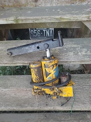 Meyer Snow Plow Pump Untested Free Shipping  - Image 1 of 4