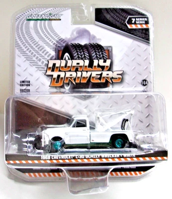 Greenlight 1:64 Dually Drivers 1968 Chevrolet C-30 Dually Wrecker Chase - Image 1 of 4