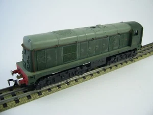 Hornby Dublo L30 Class 20 Diesel Locomotive D8000 In BR Green, OO Gauge, 3-Rail - Picture 1 of 6