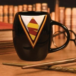 Harry Potter Gryffindor Uniform Oval Mug - Picture 1 of 2