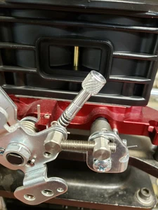 Eslabón secundario ajustable Holley Demon QFT 4150. - Imagen 1 de 3