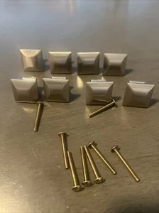 Paquete de 8 perillas de gabinete de plata cepillada tocador de cocina con herrajes perillas cuadradas - Imagen 1 de 12