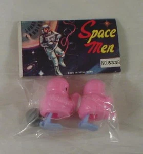 Sealed Pink Space Men Ramp Walkers Vintage Hong Kong Outer Space Astronaut - Picture 1 of 2