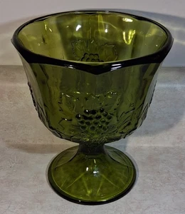 Vintage Indiana Glass Avocado Green Harvest Grapes Compote Candy Dish Pedestal - Picture 1 of 4