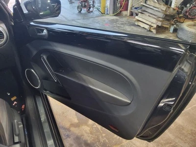 VW BEETLE    2013 Front Door Trim Panel 548271 Foto 1 de 4