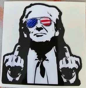 Donald Trump Mittelfinger Aufkleber Wasserdicht Outdoor Vinyl Aufkleber 3 x 4 Zoll - Bild 1 von 1