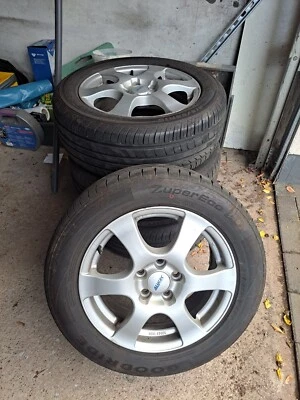 Komplett Sommerreifen 215 55 R16 - Bild 1 von 4