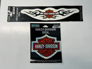 Lote de 2 calcomanías adhesivas Harley-Davidson rojo/negro plata/blanco barra y escudo llamas - Imagen 1 de 6