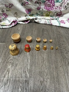 Vintage Russian Nesting Dolls Matryoshka Hand Painted 6 Pieces - 12cm - Picture 1 of 8
