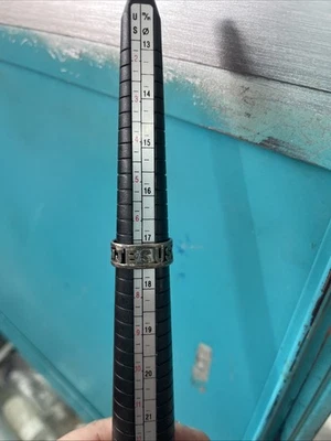 .925 Ring That Says Jesus With A Cross Size 7.5 - Image 1 of 4