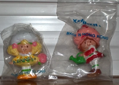 Strawberryland Miniatures Lemon Meringue Bouquet StrawberryShortcake WateringCan - Image 1 of 4