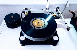 Plattenspieler High End Plattenspieler für schöne Abende bei guter Musik! - Bild 1 von 8