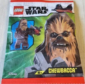 LEGO Star Wars: Chewbacca Minifigure with Shooting Crossbow - Picture 1 of 3