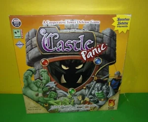 Castle Panic by Fireside Games Family Group Strategy Board Game - COMPLETE - Picture 1 of 1