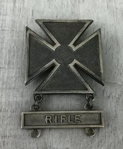 World War II U.S. Army Marksman Badge with Rifle Bar Sterling Sliver Pin - Picture 1 of 8
