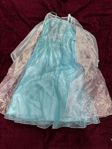 DISNEY STORE FROZEN  ELSA Costume Size 5/6 - Picture 1 of 2