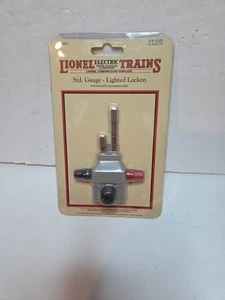MTH STANDARD GAUGE TINPLATE FOR TRACK w/ROADBED ILLUMINATED LOCKON 10-99004 NEW - Picture 1 of 2