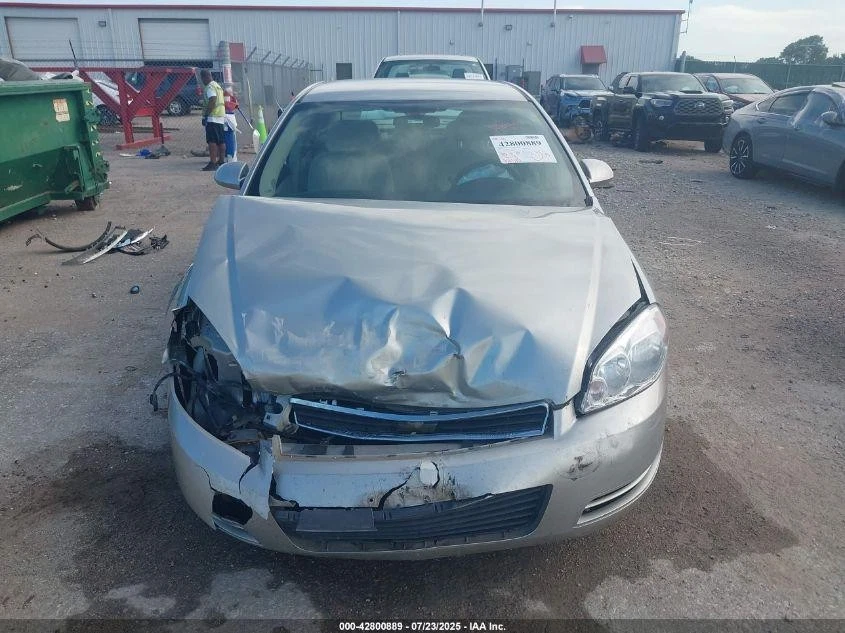 Used Front Left Door Assembly Front fits: 2008 Chevrolet Impala Front Left Grade Foto 1 de 4