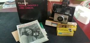 Polaroid Square Shooter 2 cámaras con manual del dueño y cubos de flash - Imagen 1 de 1