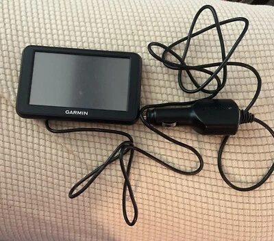 Garmin | Nuvi 40 Navigation System Bundle w/ Car Charger - Image 1 of 4