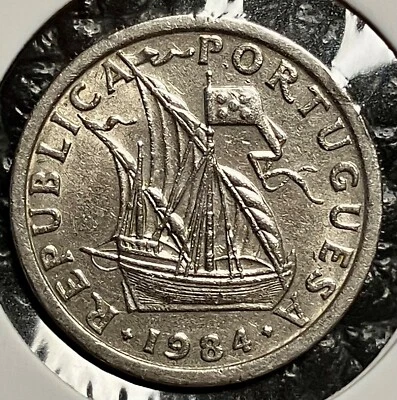 1984 - Portugal - 2$50 Escudos Coin - Image 1 of 2