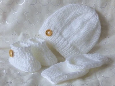 RECIÉN NACIDO / 0-3 MESES BEBÉ BLANCO TEJIDO A MANO ZAPATOS / BOTAS Y GUANTES Foto 1 de 4