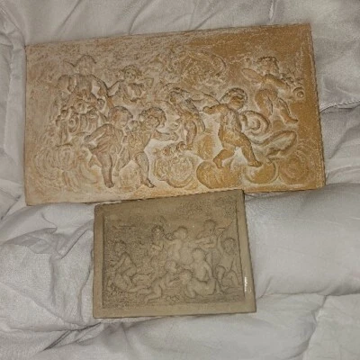 Juego De 2 PLACAS DE PARED VINTAGE Bebés QUERUBÍN Y UVAS Foto 1 de 4