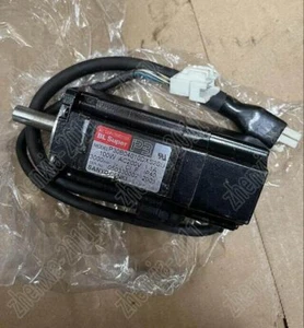 Servomotor P30B04010DXS2SU #E8 usado 1 pieza - Imagen 1 de 4