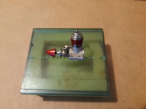 Ronald Valentine Micro Model Engine. Rova 0.1 Glow. NIB - Picture 1 of 6