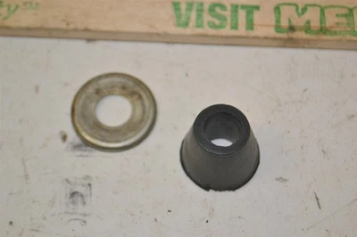 Kawasaki KX KDX KLX Handlebar Bar Clamp Rubber Damper 92075-1776 1986-1996 - Image 1 of 3