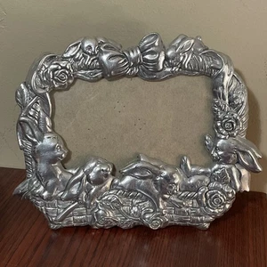 1995 Arthur Court Bunnies In A Basket Picture Frame - Picture 1 of 9