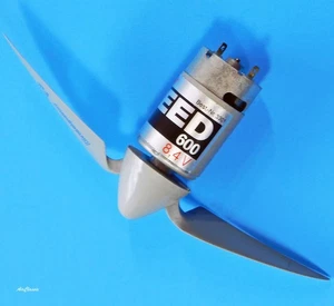 Motor Graupner Speed 600 con hélice plegable 8 x 4,5 - Imagen 1 de 2