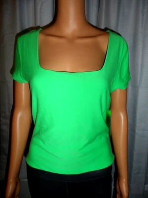 Lindo Top Corte Derek Corazón Talla L Manga Corta Verde Kelly Nuevo con Etiquetas Foto 1 de 4