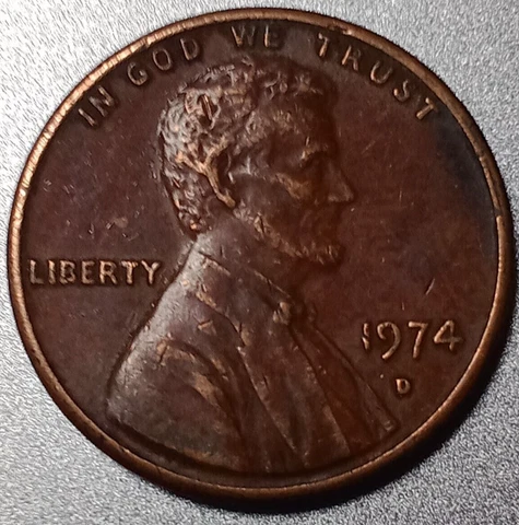 VERY RARE 1974 - D LINCOLN PENNY ODD STRIKE ERROR #ONE ON THE 1974 IS SPLIT IN 2 Cover