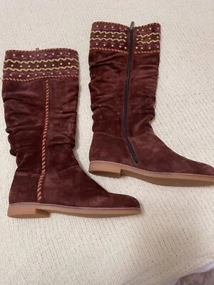 Botas de gamuza para mujer Foto 1 de 4