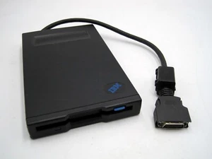 External portable IBM Thinkpad laptop removable 3.5" floppy disk drive - 46H5749 - Picture 1 of 3